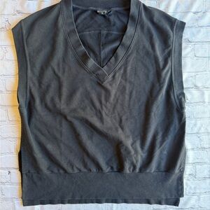 Athleta Men’s Black Vest Sweatshirt V-Neck￼Black Workout Golf Gym Shirt Athletic